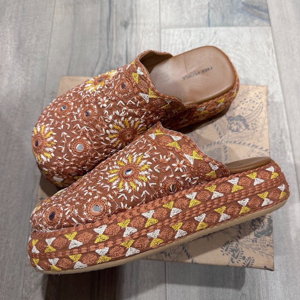 Azalea Embellished Clogs Brand New w/box